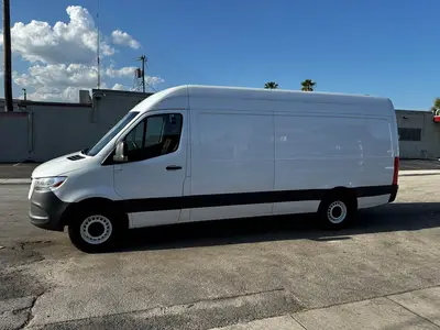 Used 2019 FREIGHTLINER SPRINTER Vans Florida US | Truck and Van Outlet #1509215