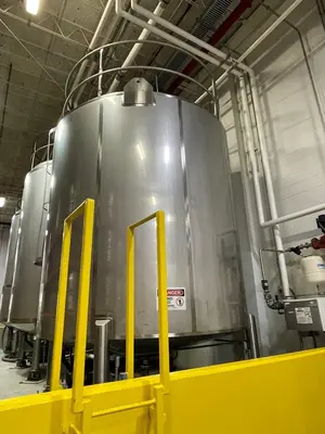 WALKER 8000 Gallon Holding Tanks | Envoy Equipment LLC (4)