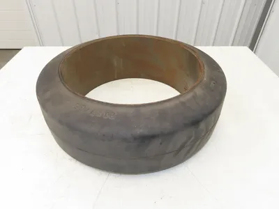 Super Solid 21x7x15 Forklift Tire Smooth Solid Press-on Black