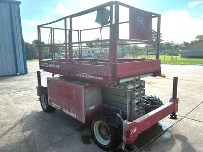 Used 2016 MEC 4069RT ROUGH TERRAIN SCISSOR LIFT Scissor Lifters Alberta CA | Adcock Equipment #1498443