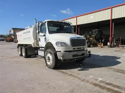 USED 2024 Freightliner M2 106