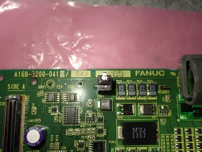 NEW FANUC A16B32000412/04A