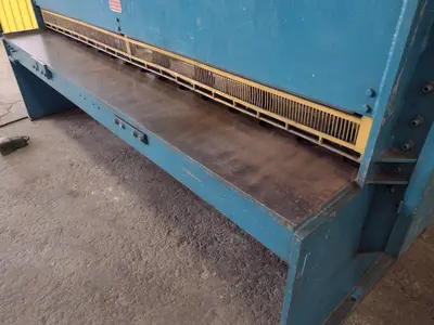 10' x 1/4" HTC MODEL 250-10A HYDRAULIC SHEAR: STOCK #19778