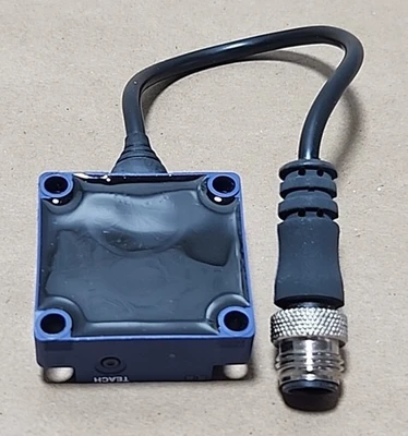 NEW Square D XS8C1A1MBL01U20