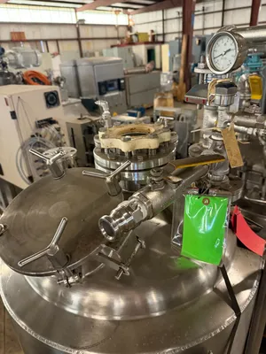 1983 LETSCH CORPORATION 50 GALLON Pionowy zbiornik magazynowy | Perry Equipment (6)