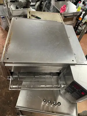 New | in-Stock Star Used Star UM1833A Ultra-Max Impingement Conveyor Electric Pizza Oven 208V Conveyor Ovens Illinois US | Falcon Restaurant Supply #1375648