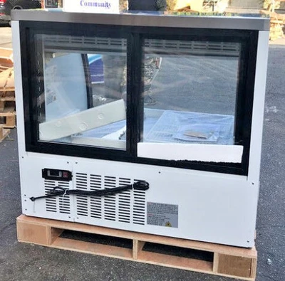 171-0015 Self Contained 48” Deli Refrigerated Display Case