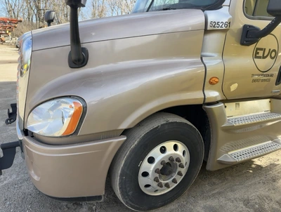 USED 2015 FREIGHTLINER CASCADIA