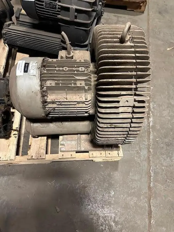 USED GARDNER DENVER G200