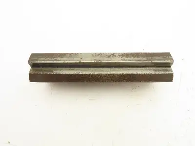 Press Brake Die 9-7/16" Long 1/2" Tang 90° V Type 1-7/8" W 5/8" V