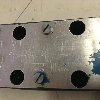 USED VICKERS DG4V-3-6C-M-U-HL7-60