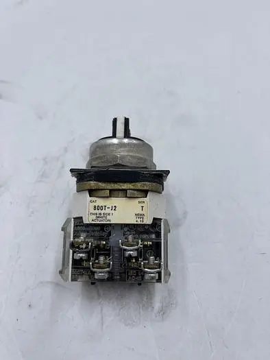 Used ALLEN-BRADLEY ALLEN-BRADLEY 800T-H2 SER T Misc Electrical & Power Parts | ND Industrial Surplus #1212900