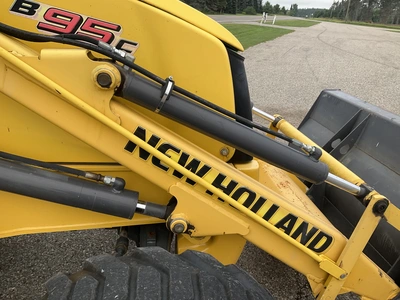 Used 2014 NEW HOLLAND 895 Backhoe Loaders Michigan US | Miedema Asset Management Group #1327414
