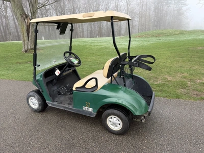 (1) 2017 E-Z-Go golf cart with a Kawasaki gas engine, model 625111G01, does not include Club canopy,...