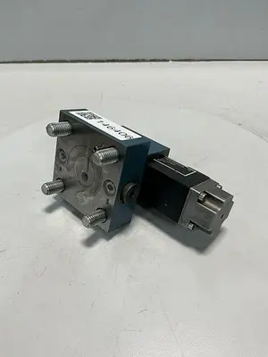 USED BOSCH 0 810 090 240