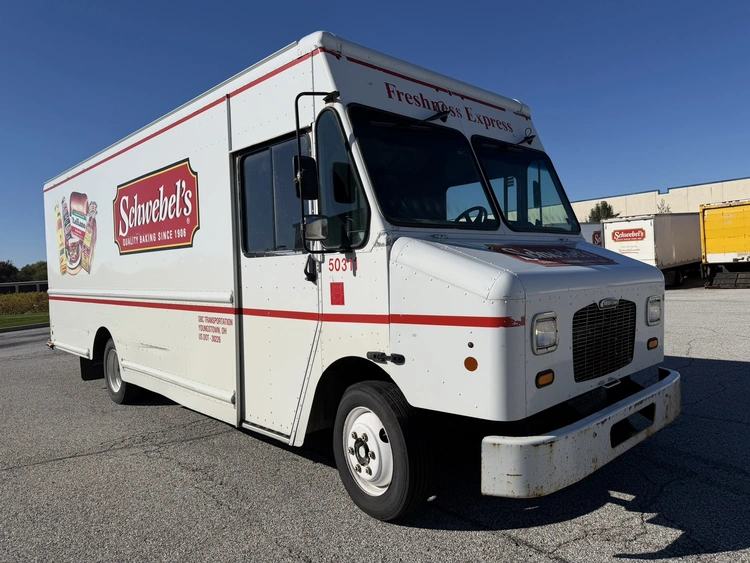 Used 2011 FREIGHTLINER ROUTE TRUCK Box trucks Ohio US | Miedema Asset Management Group #1709453