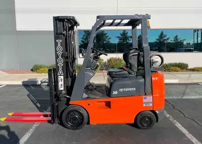 USED 2001 TOYOTA 7FGCU15