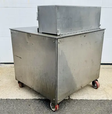 USED URSCHEL 10 STATION SEMI-AUTOMATIC ROTATING ONION SLICER