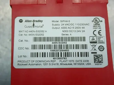 NEW ALLEN BRADLEY 440NS32052