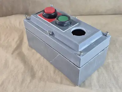 New | in-Stock ALLEN-BRADLEY 800H-R3HAR4RL Switchgears British Columbia CA | Lenmark #239333