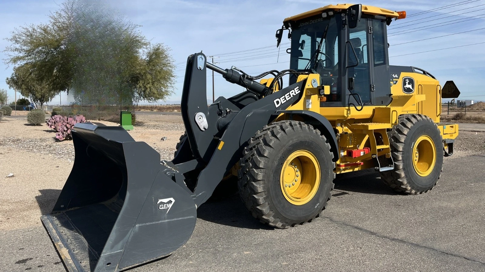 USED 2025 Deere 544 P-TIER