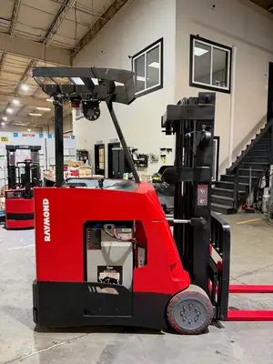 Used 2013 Raymond 415-C30TT 3-Wheel Stand up Electric Counterbalance Forklifts New York US | United Lift #1446715