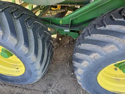 USED 2016 JOHN DEERE L340