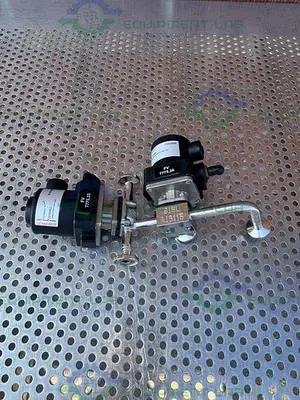 USED 2 GEMU CO26690  4-WAY DIAPHRAGM VALVE W/ 1/2" SANITARY FITTING