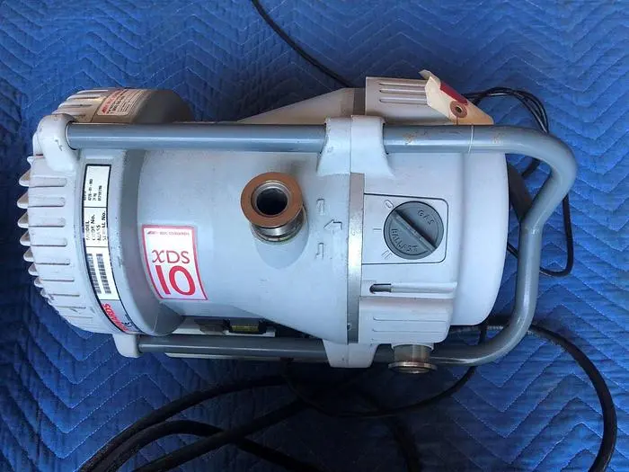 BOC EDWARDS XDS10 DRY SCROLL PUMP