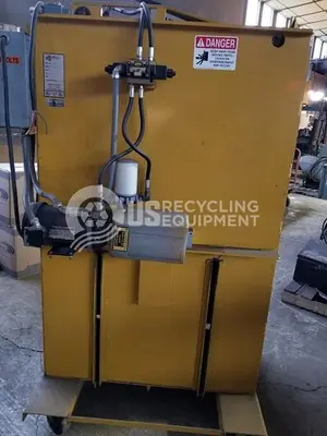 Used HARMONY M42BC VERTICAL BALER Balers Ohio US | US Recycling Equipment #1303938