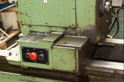 HECKERT Facing and Centering Machine