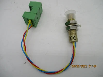 New, open box M10/35 MSTB 2.5 Magnetic Pick-up Sensor