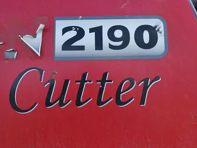 USED 2012 MASSEY FERGUSON 2190 CUTTER