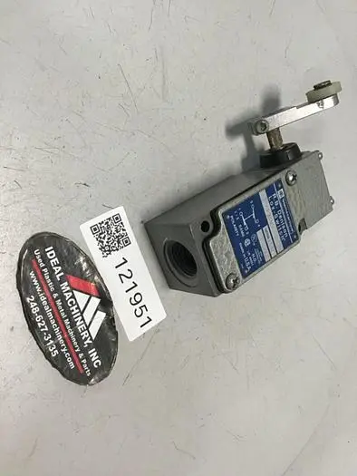 Used TELEMECANIQUE C2JK05 Relays & Switches Michigan US | Ideal Machinery #703514