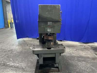 Used 1996 HMI 9031 Ironworkers Ohio US | HGR 24 #1185791