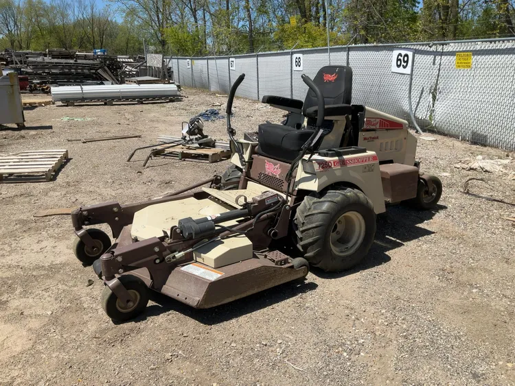 Used GRASS HOPPER 725D MAX TORQUE Finish Mowers Michigan US | Miedema Asset Management Group #1149198