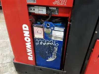 USED 2018 RAYMOND 560-OPC30TT