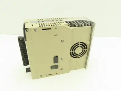 Yaskawa SGDV-5R5A01A SERVOPACK Drive Controller Module 200-230V 3Ph 0.750kW