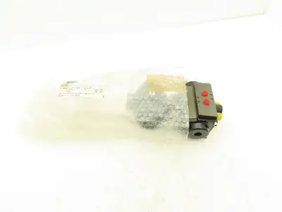 Tri-Matic AG 1701915 Double Acting Pneumatic Actuator With 1" PVC Glue in Valve