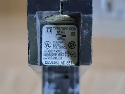 USED SQUARE D QOB120