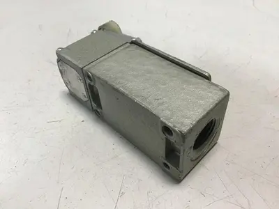USED TELEMECANIQUE C2JK05