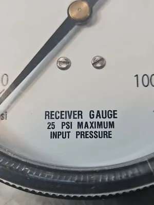 USG Receiver Gauge 25 PSI Input Pressure loc6D20