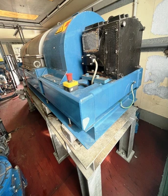 Sharples DSNX 4230 (DS-306) mobile decanter centrifuge, 316SS.