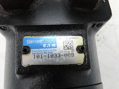Char-Lynn Eaton 101-1033-009 Hydraulic Motor SW/62U PowerBoss SW/62U Sweeper.