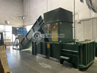 USED INTERNATIONAL TITAN 6-EC HORIZONTAL CLOSED DOOR