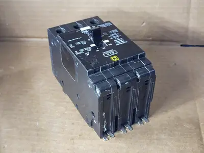 NEW SQUARE D EDB36040