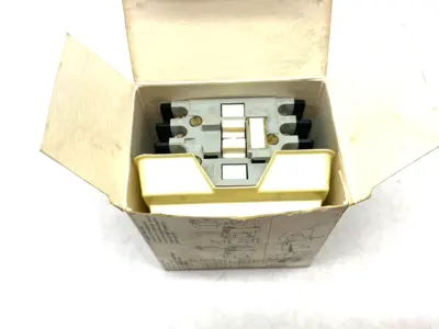USED ALLEN-BRADLEY SER. C TYPE F CONTROL RELAY 110V-50HZ, 120V-60HZ