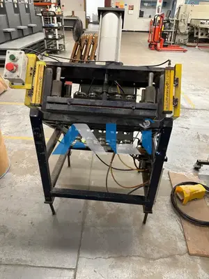 ODM Sticker and Ejector Machine