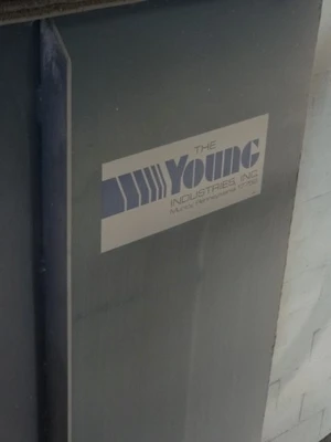 USED 2001 YOUNG VM 72-25