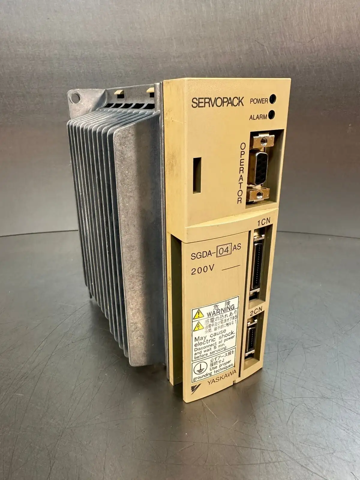 Yaskawa SGDA-04AS Servo Pack 200V (4.2.5)